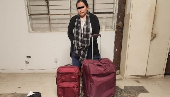 Detienen a una fémina en el aeropuerto de Huanchaco cuando pretendía sacar del país la ilegal sustancia que llevaba camuflada en su equipaje.