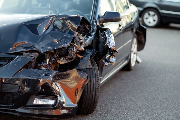Ante un accidente de tránsito, cualquier persona puede consultar gratuitamente si un vehículo cuenta con SOAT vigente. APESEG detalla tres canales digitales para hacerlo.
