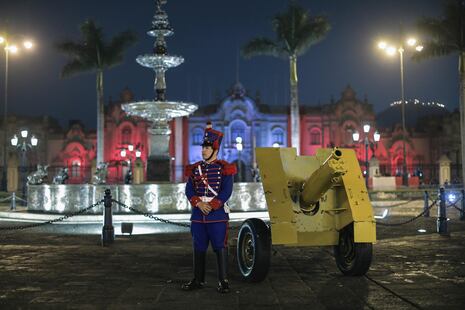 Fiestas Patrias: Así luce exteriores de Palacio de Gobierno este 28 de Julio (FOTOS)