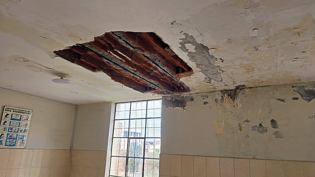 Centros de salud afectados por lluvias en Arequipa. (Foto: GEC)