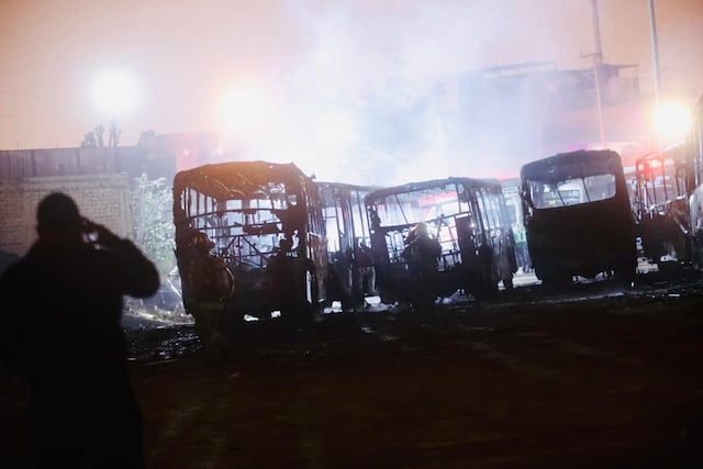 Incendio en Ate destruye 18 buses de transporte (Foto: GEC)