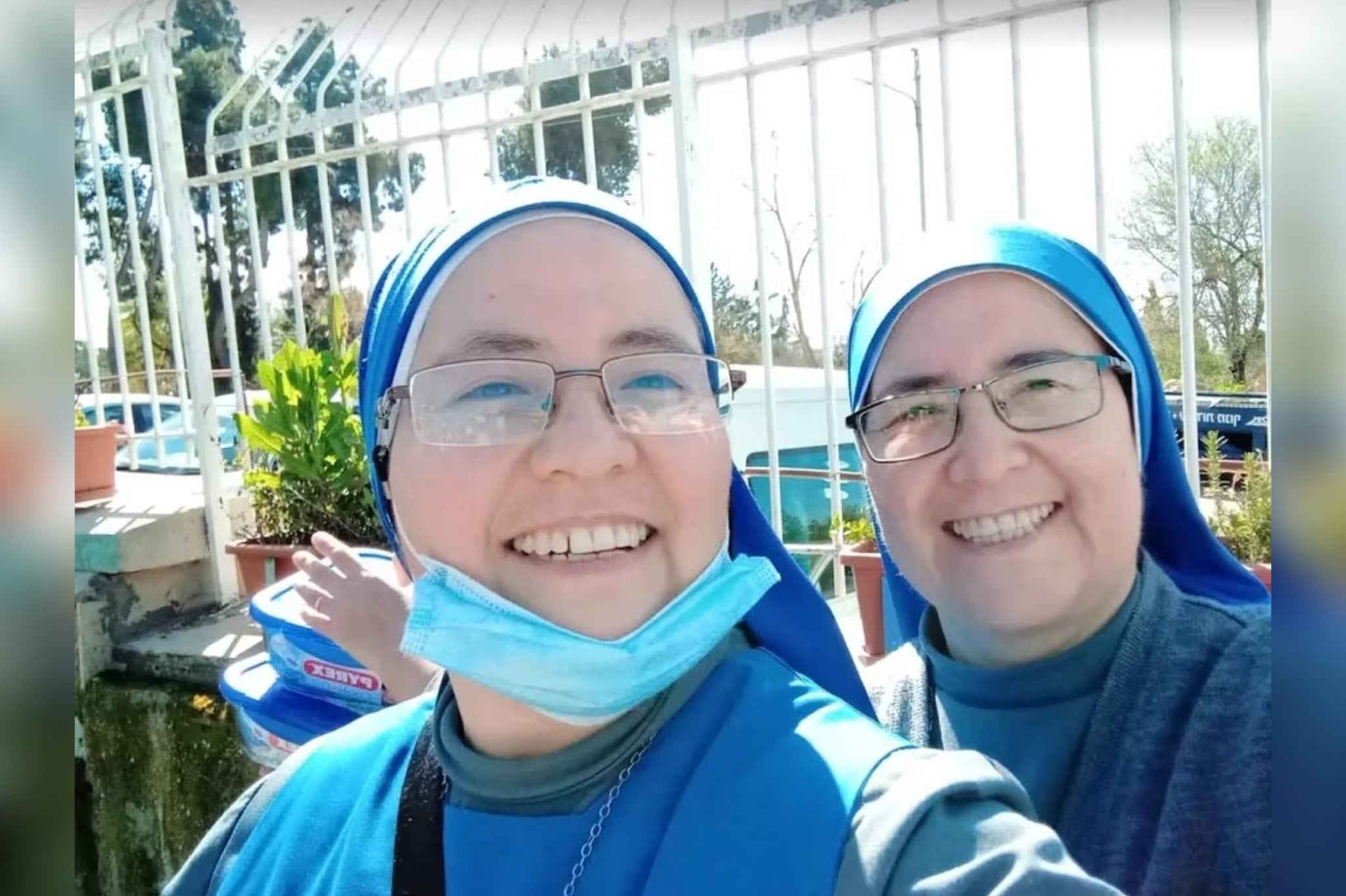 Las hermanas Llerena Vargas piden apoyo para dejar zona de guerra y regresar al Perú. (Foto: Difusión)