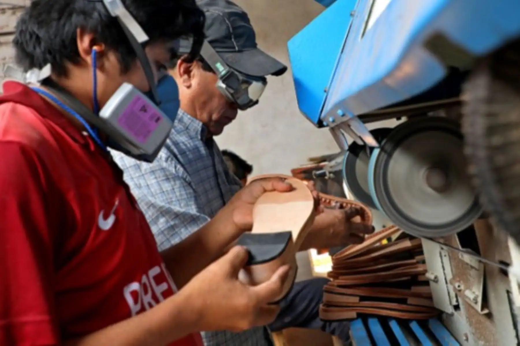 Un informe revela que las micro, pequeñas y medianas empresas tienen mejores expectativas para 2026, aunque enfrentan obstáculos como la burocracia, el acceso limitado al financiamiento y la baja internacionalización.