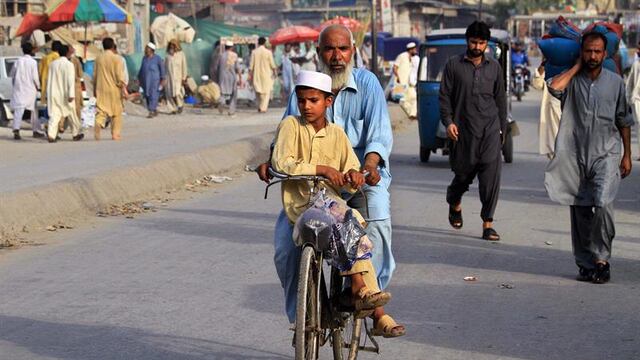 Pakistán: Al menos 122 muertos al sur por ola de calor canicular