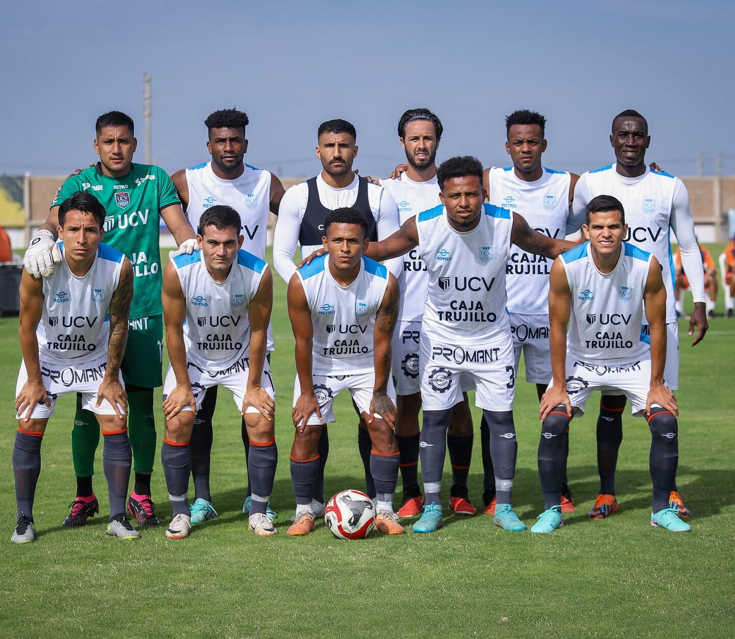 Oncena "poeta" del primer amistoso. (Foto: Club UCV)