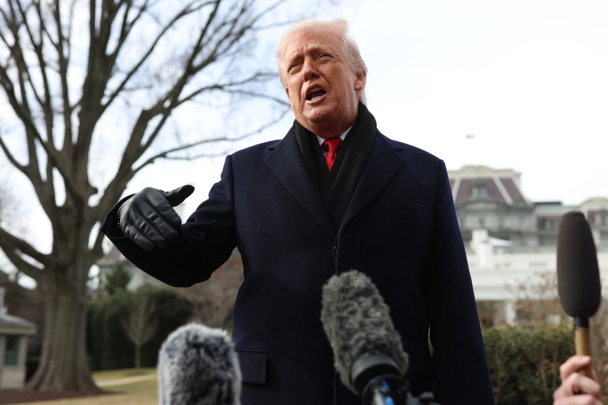 El mandatario estadounidense indicó que Teherán busca reactivar la vía estratégica para el transporte de petróleo mientras intenta resolver problemas internos de liderazgo. (FOTO: AFP).