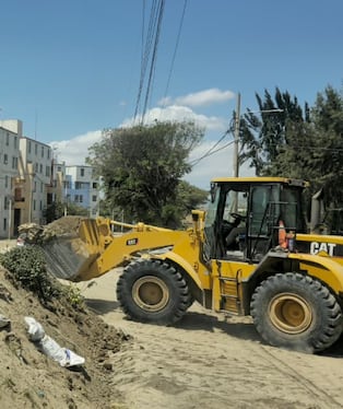 Complejo habitacional Flora Tristán (Arequipa) sigue sepultado en escombros. (Foto: Omar Cruz/@photo.gec)