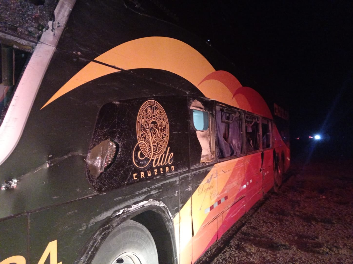 Accidente con participación de bus interprovincial. Foto: difusión.