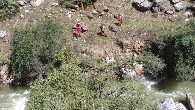 Encuentran cuerpo de menor que cayó al río Huachocolpa en Huancavelica