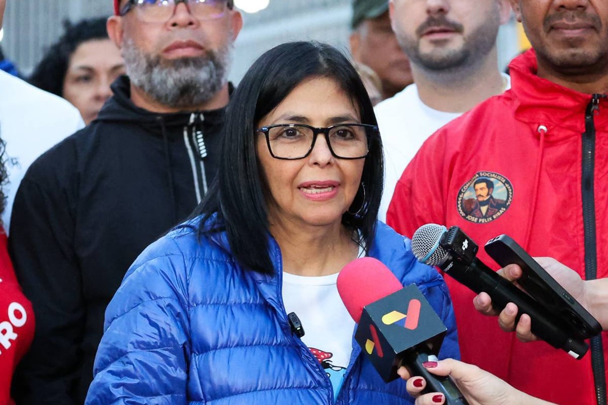 La presidenta interina anunció un periodo de luto nacional tras los hechos y rindió homenaje a quienes perdieron la vida en la operación. (Vicepresidencia de Venezuela / EFE)