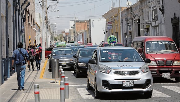 Servicio de transporte en la ciudad de Arequipa. Foto: GEC