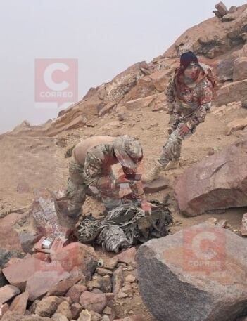 Se hallaron restos del avión varios kilómetros a la redonda del impacto. (Foto: GEC)