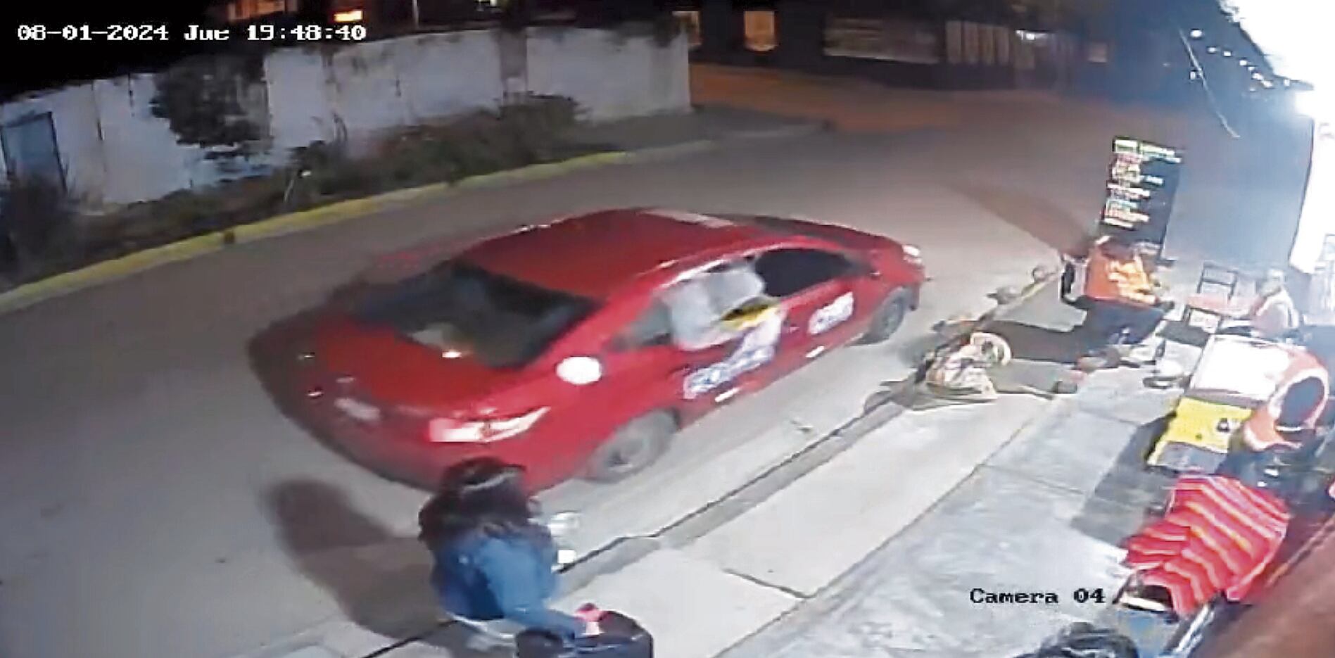 Cámara captó el momento exacto del robo. Policía ya tiene identificada la unidad