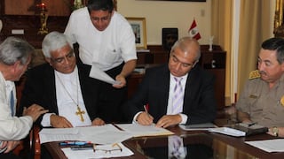 Pedraza firma acta de compromiso por la vida y la paz en Trujillo