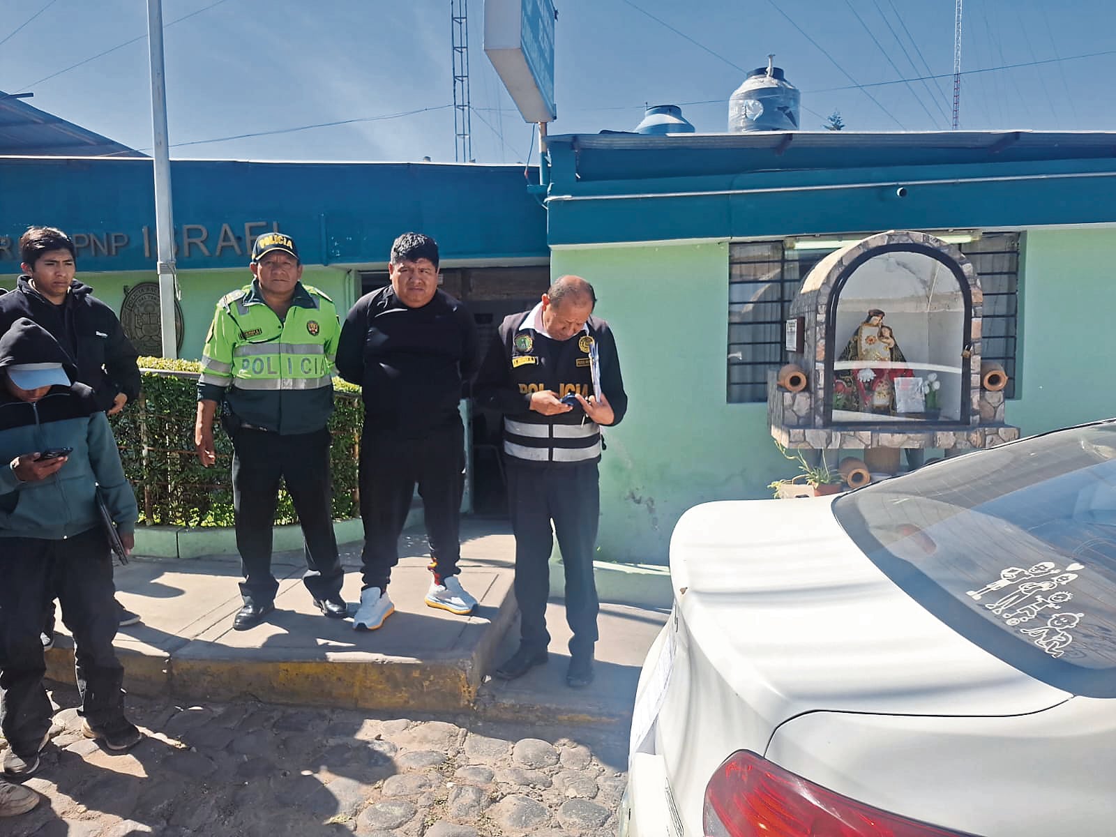 Falso taxista abandonó a hermanos en diferentes puntos de Arequipa, tras robar celulares (Foto: PedroTorres/@photo.gec)