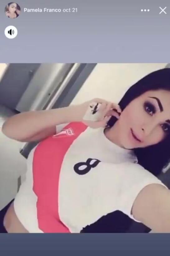 Pamela Franco se luce con la camiseta de Christian Cueva.