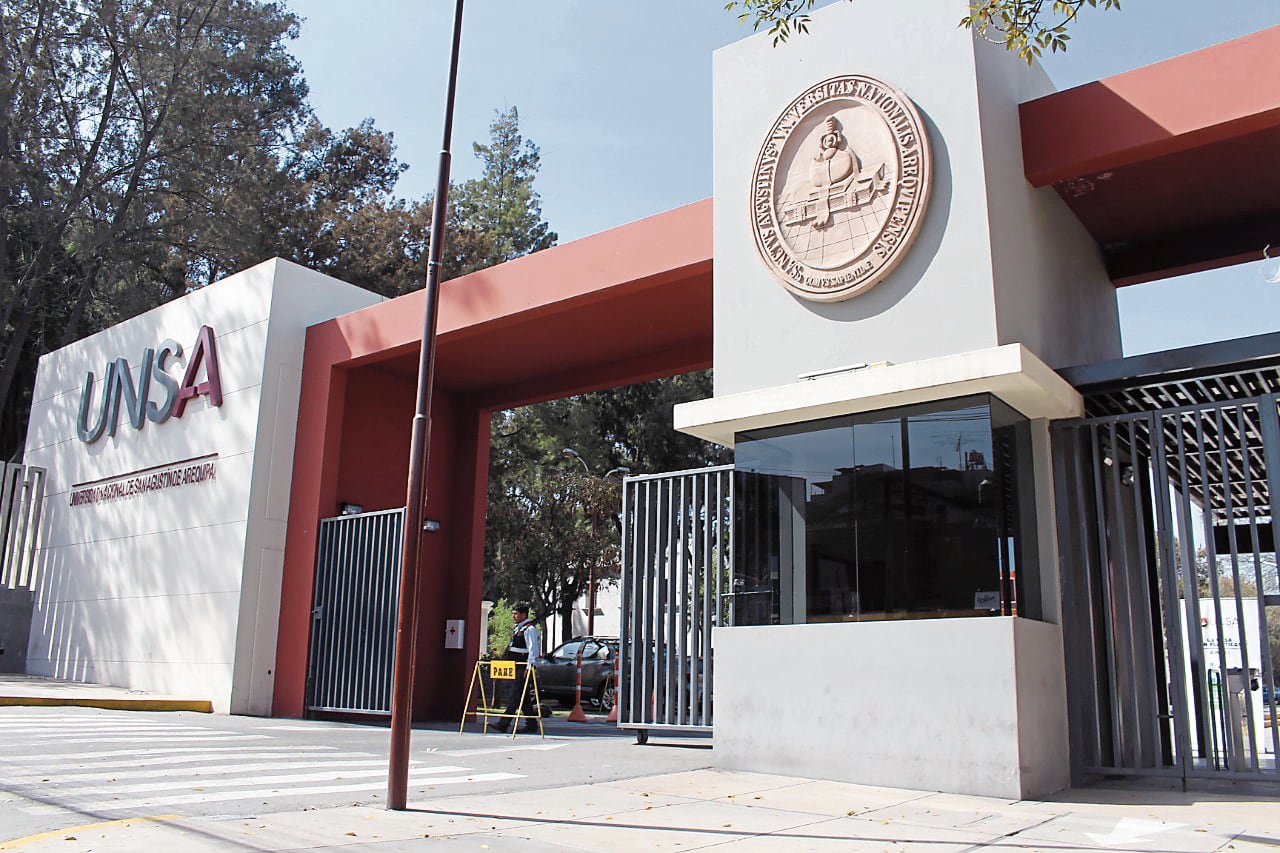 La casa superior necesita de atenciones en diversos niveles académicos y estructurales. Foto: GEC