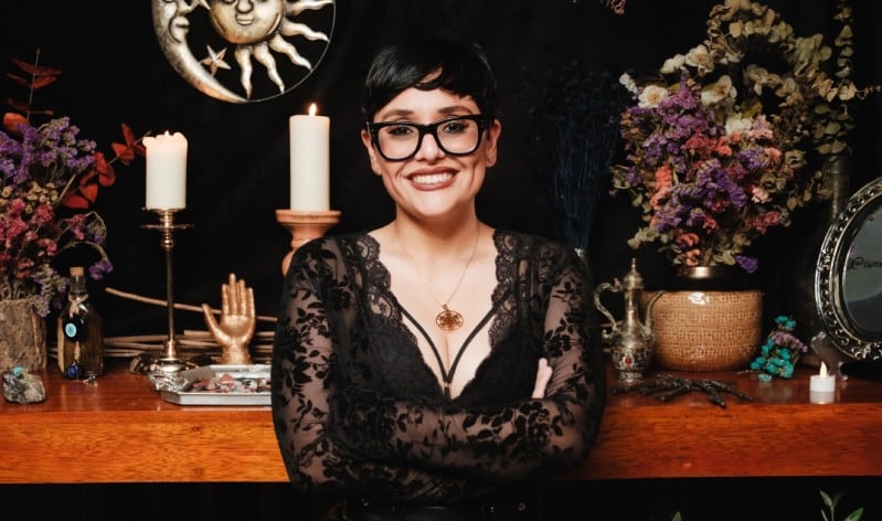 Curanderas y su “Carta Astral Líquida” proponen una experiencia de comunidad y sanación en San Isidro.