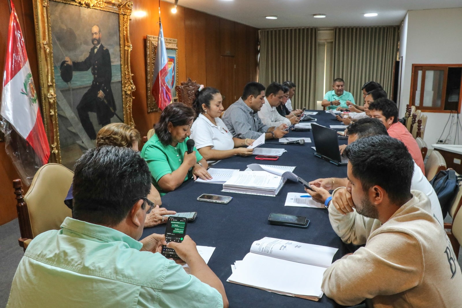 Integrantes del concejo de Piura aprueban ordenanza municipal