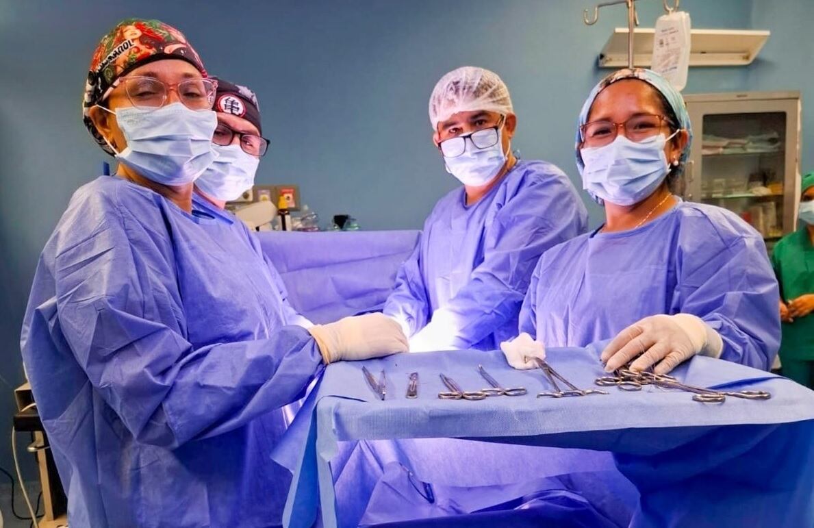 Salvan la vida a jovencita que tenía tumor en el ovario