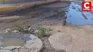 Colapso de buzones inunda calles del sector La Lora en Huancayo