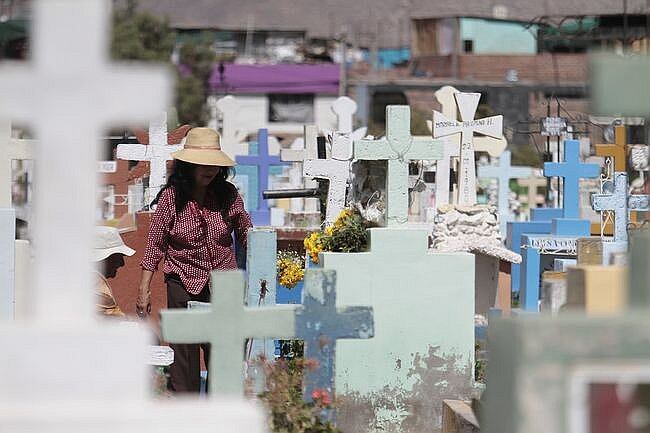 Visita al cementerio de La Apacheta por Día de la Madre. (FOTO: GEC )