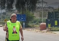 Madre camina de Tacna a Lima para recaudar fondos por rara enfermedad de su hijo