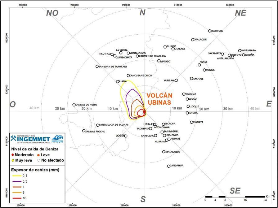 Volcán Ubinas en erupción