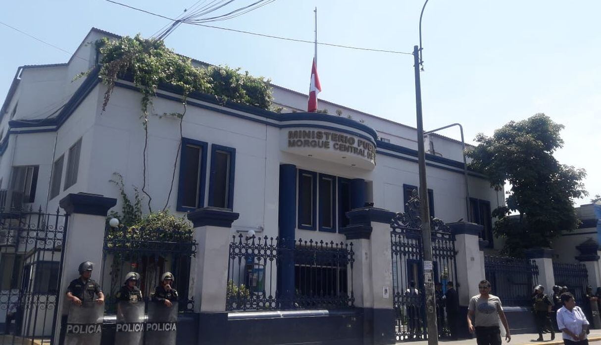 Sede de la morgue central de Lima, ubicada en la cuadra 8 de Cangallo, Cercado de Lima.