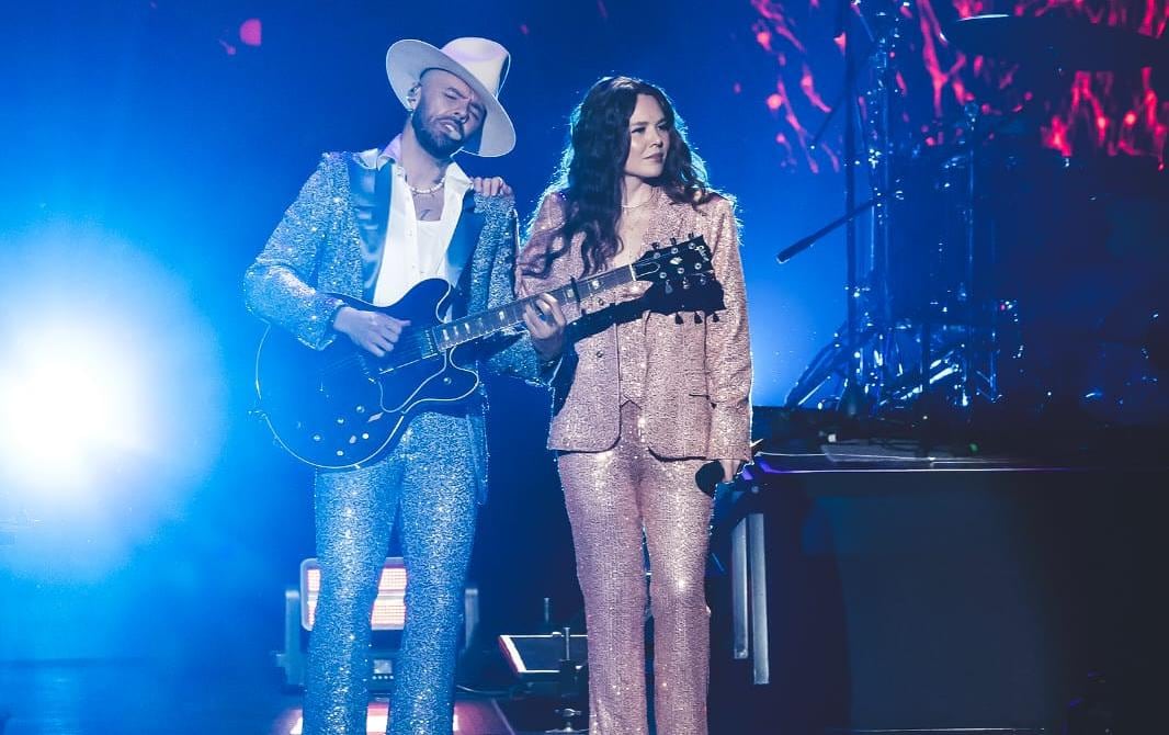 Temas como “Dueles”, “¡Corre!”, “Llorar”, “Te esperé” y “La de la mala suerte”, serán interpretados por Jesse & Joy.