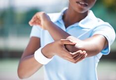 Codo adolorido y débil: cómo saber si es una lesión y qué hacer