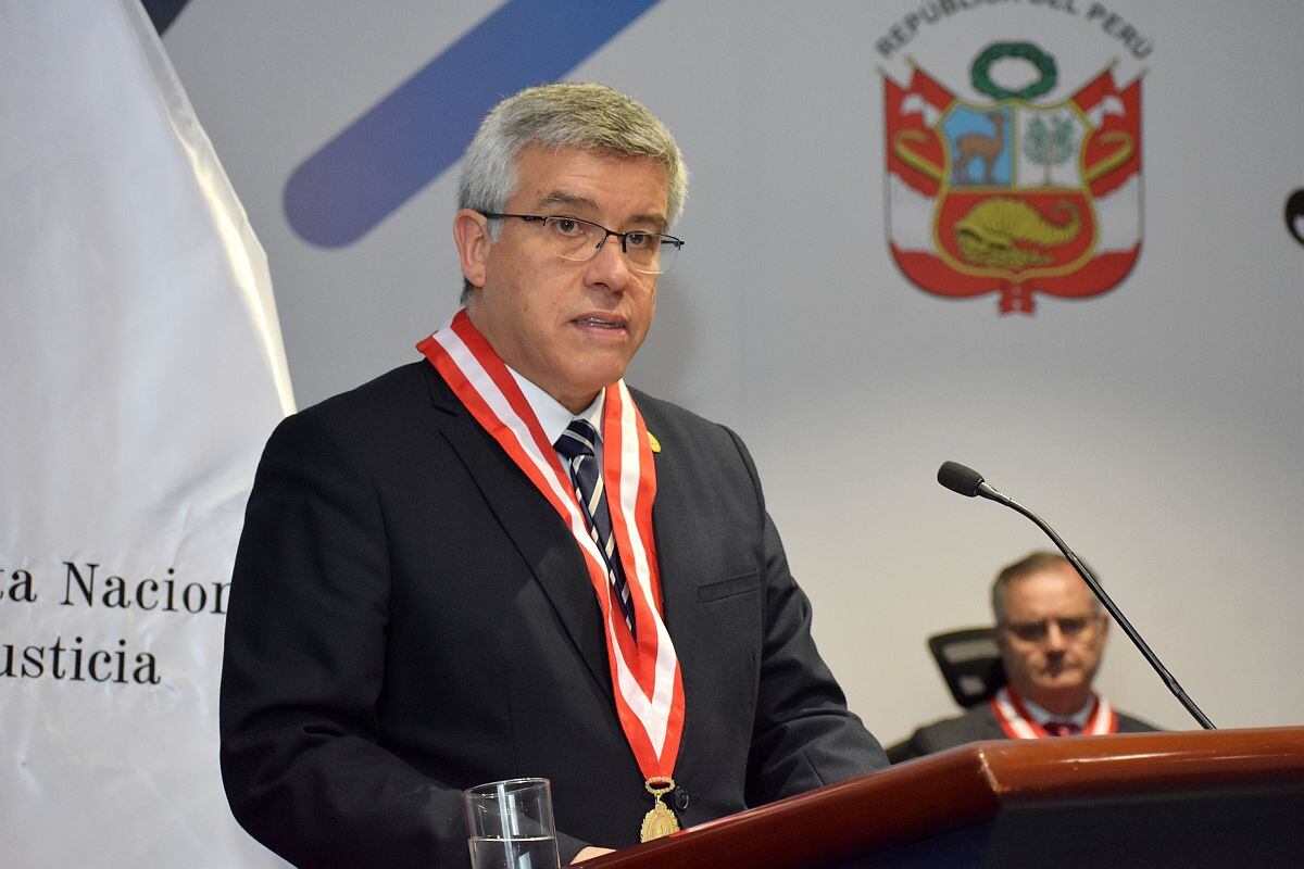 Antonio de la Haza, presidente de la JNJ, se reunió con Jaime de la Puente Parodi y Francisco Távara el 28 de diciembre de 2024. (Foto: JNJ)
