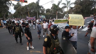 Colectiveros realizan protesta en la avenida Arequipa contra carril exclusivo del Corredor Azul