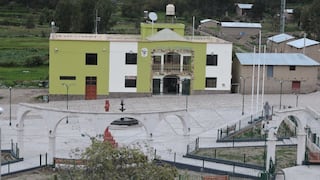 Arequipa: vacan a regidora de Huaynacotas por inasistencias a sesiones de concejo