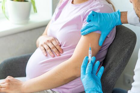 Vacunación durante el embarazo: la principal estrategia para proteger a los bebés del virus sincicial respiratorio