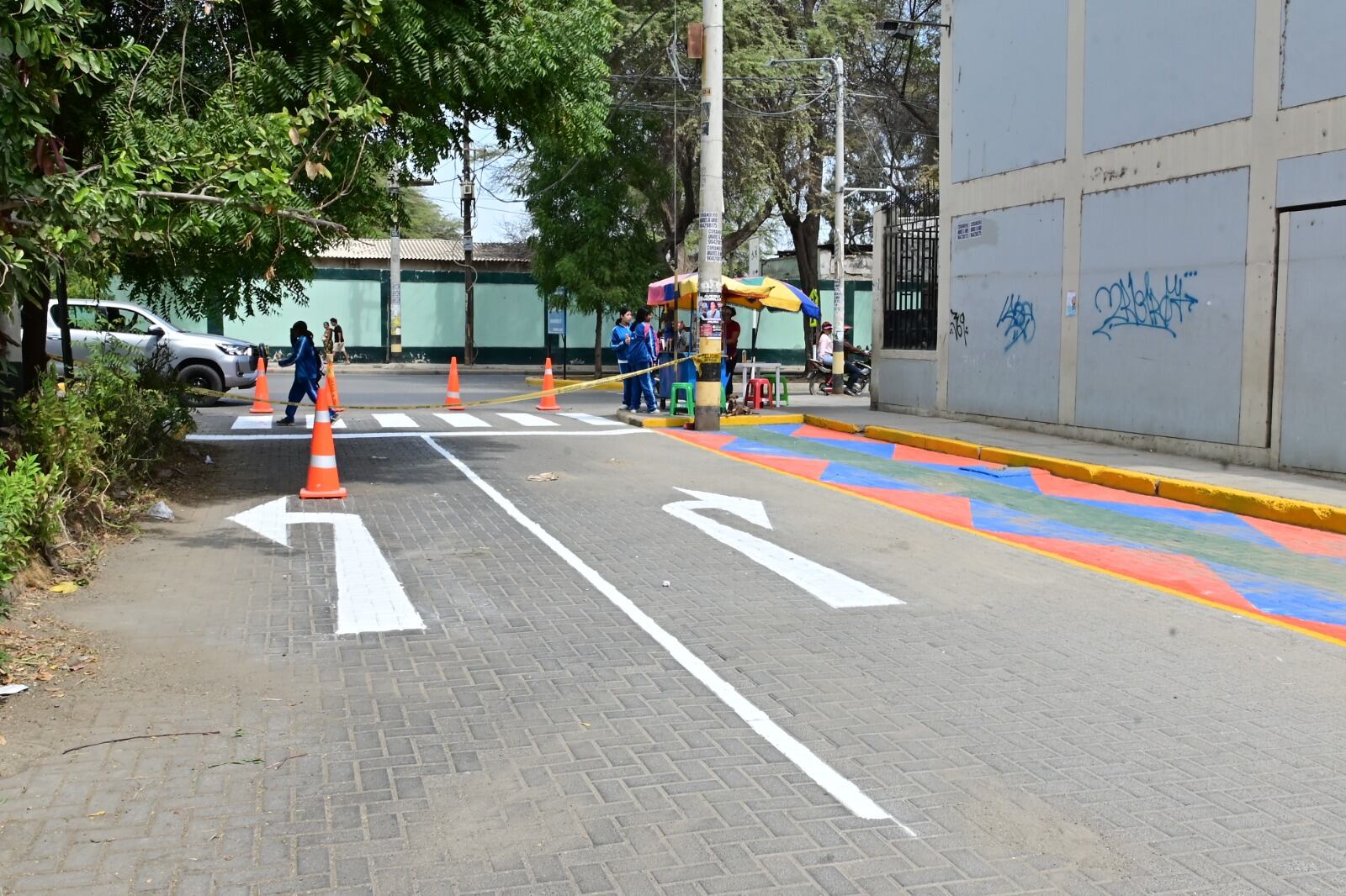 Campaña de señalización en exteriores de colegios de Piura