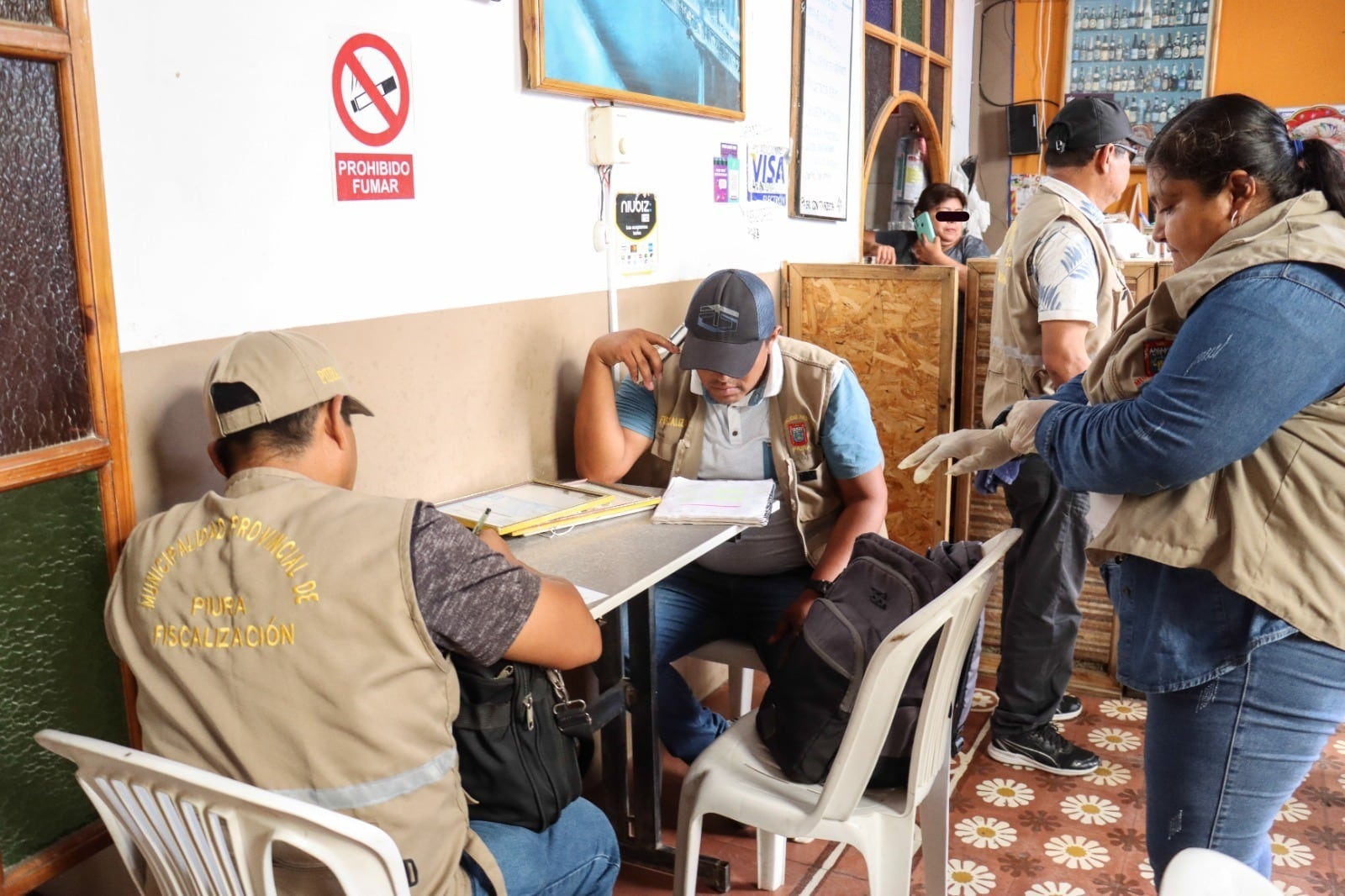 Operativos se realizan en varios locales de la ciudad