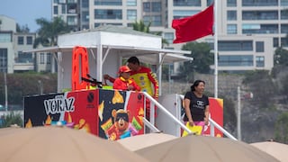 Chorrillos: Oleajes anómalos no frenan llegada de bañistas a playa Agua Dulce (FOTOS)