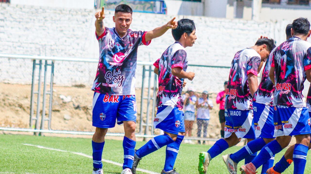 El representativo de F.C. Barrio 7 derrotó 2-1 a la Academia Guzmán Sandoval y se acerca a la semifinal.