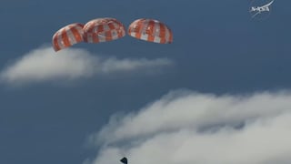 Artemis II: Exitoso amerizaje en el Pacífico de cápsula que orbitó la Luna