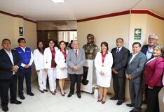 Colegio Regional de Obstetras V – Ica devela busto de Benita Paulina Cadeau de Fessel