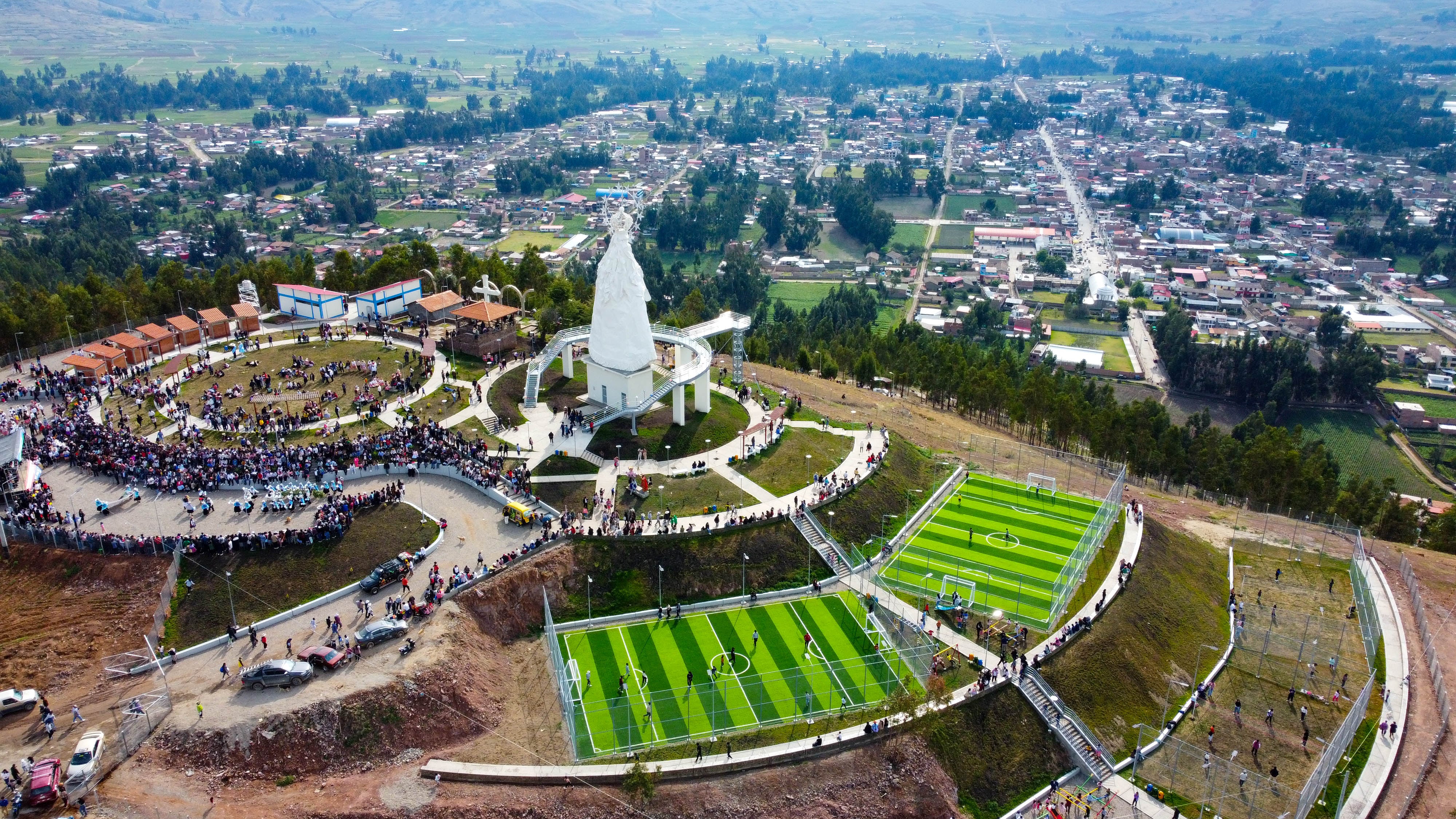 Imponente vista panorámica del distrito de Sapallanga. Foto: Jheyser Poma.