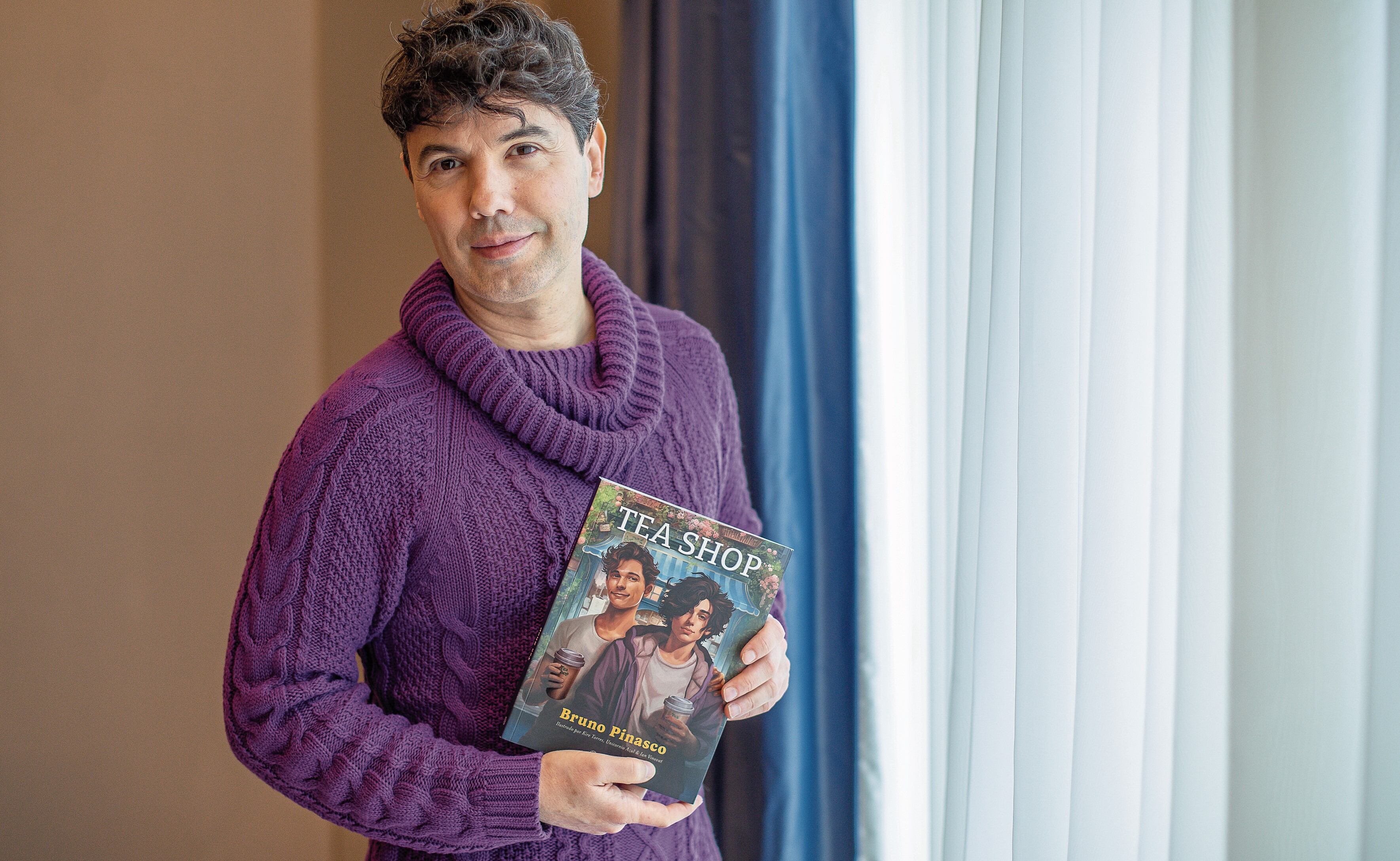 LIMA 25 DE OCTUBRE DEL 2023.
ENTREVISTA A BRUNO PINASCO POR EL LANZAMIENTO DE SU LIBRO TEA SHOP
FOTOS BRITANIE ARROYO DUEÑAZ