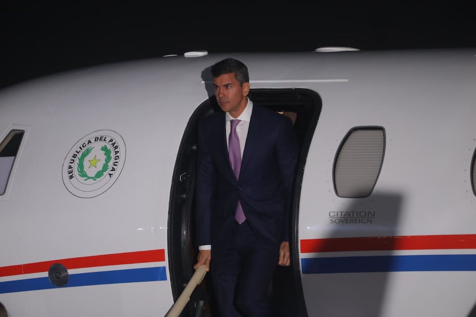 Presidente de Paraguay arriba a Lima para participar en la toma de mando de Keiko Fujimori