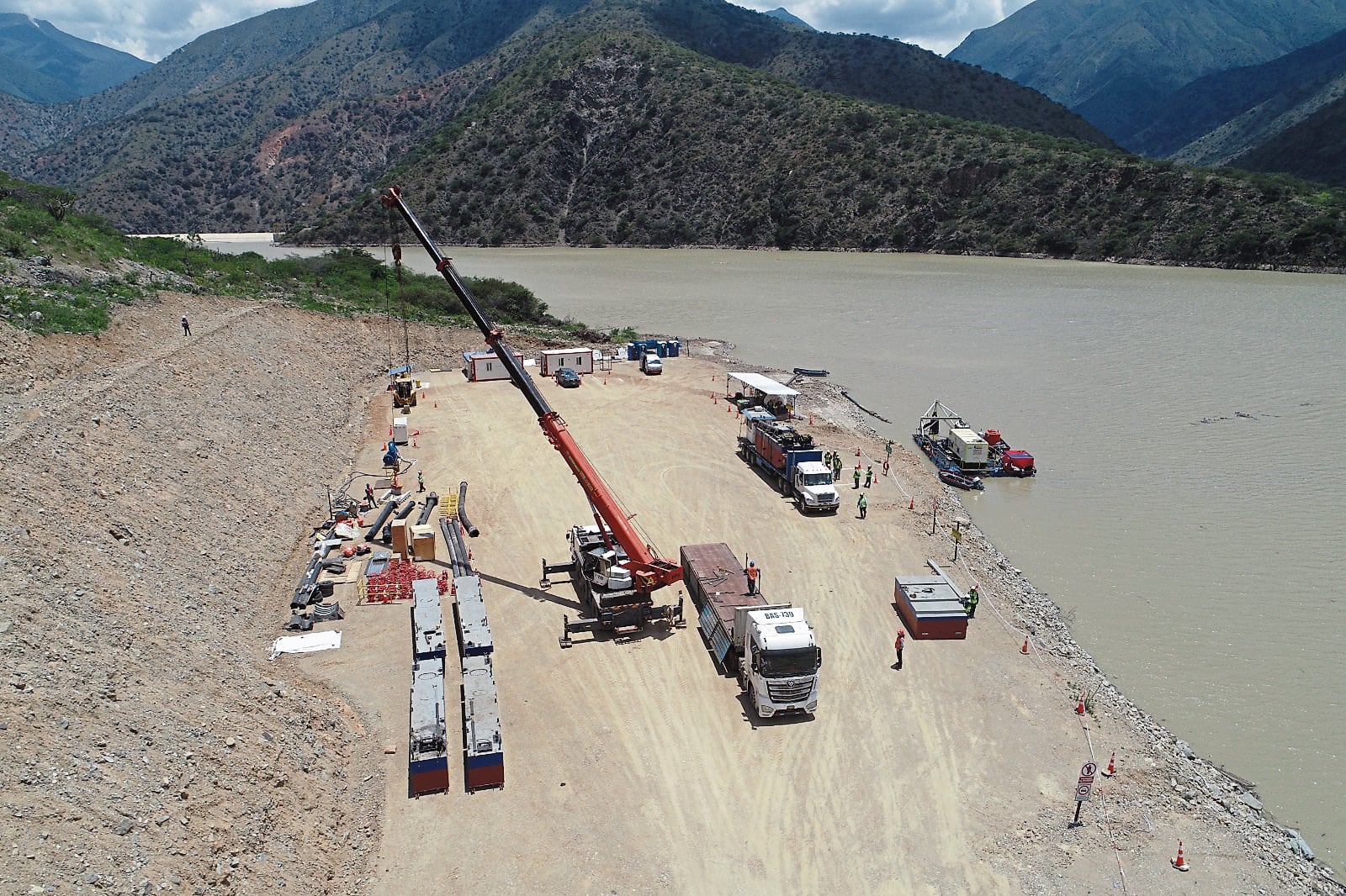 El consorcio está integrado por Dragatec Perú S.A..C y Dragatec S.A.