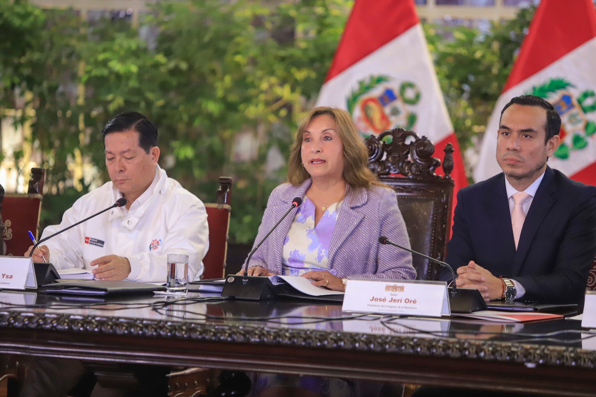 La presidenta encabezó el Consejo Nacional de Seguridad Ciudadana (Conasec) en Palacio de Gobierno y pidió unidad entre todas las instituciones del Estado para enfrentar la inseguridad.