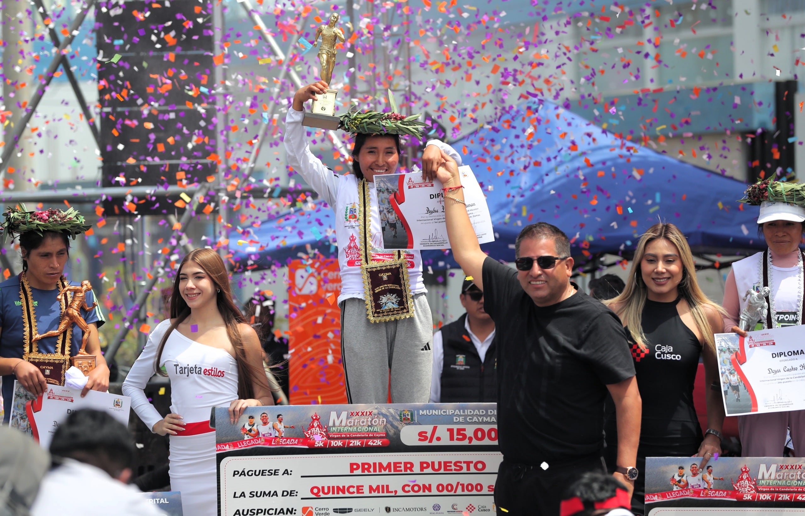 Categoría Damas en la Maratón Internacional Virgen de la Candelaria 2026. (Foto: Omar Cruz/@photo.gec)