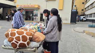 Estudiante es arrastrada por delincuentes para el robo de celular en Cerro Colorado (VIDEO)