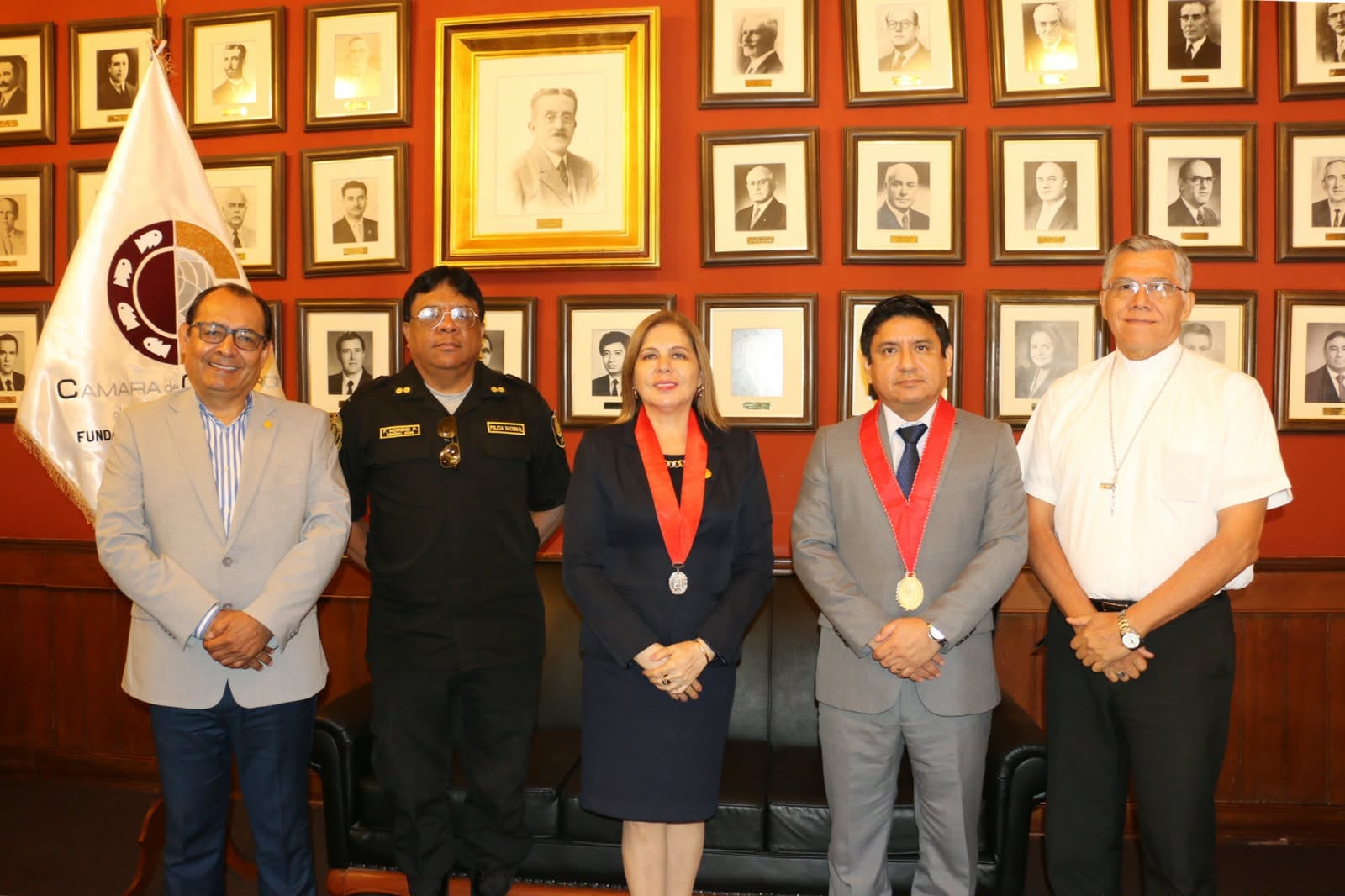 Autoridades de la Policía, Poder Judicial, Ministerio Público, se reunieron en un espacio de diálogo promovido por el gremio empresarial, con el concurso de la iglesia católica y coincidieron en la necesidad de mejorar la coordinación para enfrentar la criminalidad en la región.