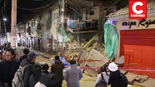 Casona colapsa en pleno centro de Huancayo poniendo en riesgo negocios y tránsito vehicular